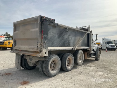 2023 Mack GR84F 8x4 شاحنة قلابة /ثلاثة محاور