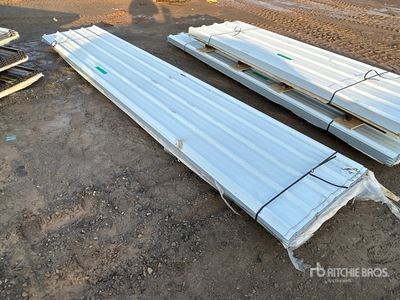 Quantity of (110) 16 ft X 3ft Sheets White Steel Siding Roofing 産業関連 - その他 (Unused)