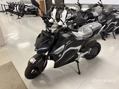 2023 GIO Supra G2000 Electric Scooter