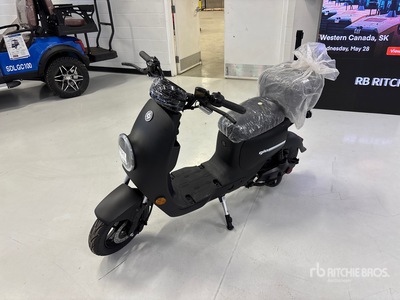 2025 GIO Supra G2000 Electric Scooter (Unused)
