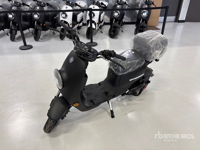 2025 GIO Supra G2000 Electric Scooter