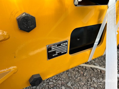 2025 STARVOX SV-BR680 Kompaktladerbrecher (Unused)