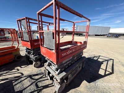 2017 Skyjack 3219 Electric Scissor Lift