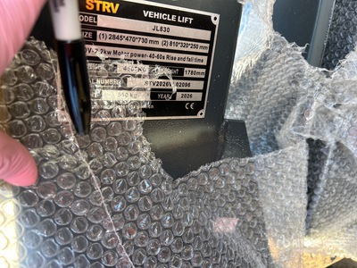 2025 STARVOX JL830 2 Post 10000 lb Vehicle Lift (Unused)