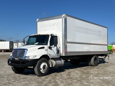 2020 International MV607 4x2 Furgonetka