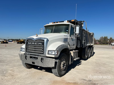 2023 Mack Granite GR84F 8x4 Tri/A Camión dumper