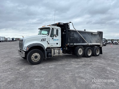 2023 Mack Granite GR84F 8x4 Camion à benne basculante Tridem