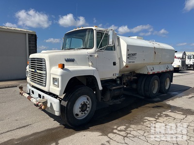 1991 Ford LNT8000 Camion à eau