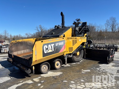 2015 Cat AP1000F Wheel Asphalt Paver