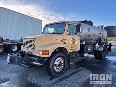2001 International 4700 Asphalt Distributor Truck