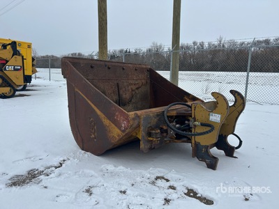 SEC Cleanup Excavator Twist Bucket