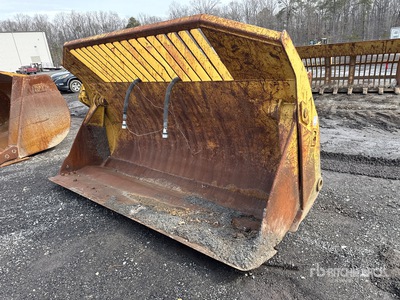 109 in Multi-Purpose Wheel Loader Bucket - Fits Cat