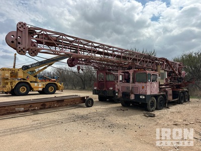 Hughes LDH-80 on 1973 Hughes LDH-80 8x4 Twin-Steer Über Rig arbeiten (Inoperable)
