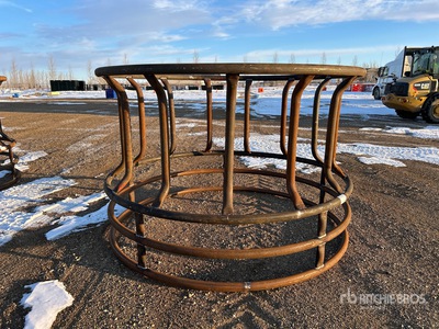 Custom Built Round Bale 家畜用フィーダー (Unused)