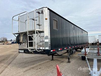 2004 Innovative 4000 T/A Blower Trailer