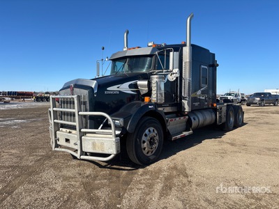 2013 Kenworth T800 6x4 T/A Sleeper Truck Tractor