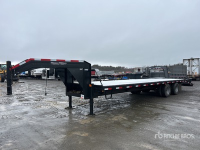2008 Friesen 30 ft T/A Gooseneck Remorque pour équipement