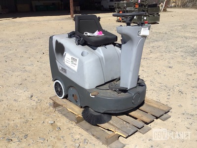 Nilfisk Advance Terra 3700B Floor Sweeper