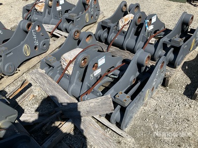 Strickland 92F0897-0913 Enganche rapido para pala cargadora (Unused)