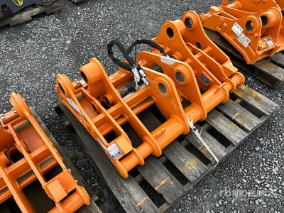 Paladin 92F0897-0913 44 in Wheel Loader Quick Coupler - Fits Hitachi ZW140/150 (Unused)