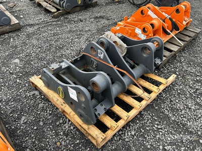 Strickland 92F0897-0913 44 in Wheel Loader Quick Coupler - Fits Hitachi ZW140/150 (Unused)