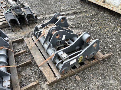 Strickland 92F0897-0913 44 in Wheel Loader Quick Coupler - Fits Hitachi ZW140/150 (Unused)