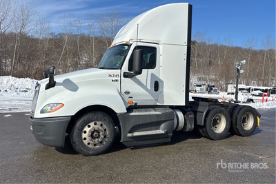 2021 International LT625 6x4 T/A Dagcabine Trekker