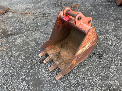 24 in Digging Excavator Bucket - Fits Hitachi EX120