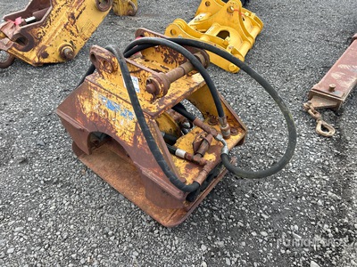 Teledyne 22 in Vibratory Plate Compactor Attachment - Fits 200 Size