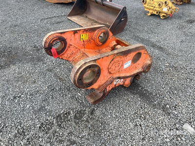Excavator Coupler - Fits Hitachi 400