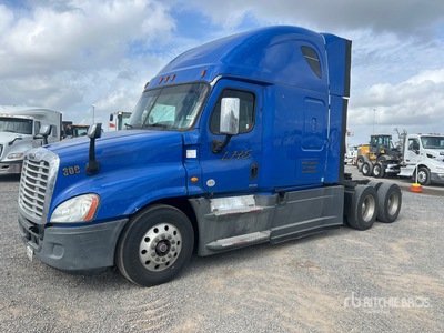 2015 Freightliner Cascadia 125 6x4 T/A Sleeper Truck Tractor