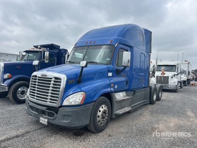 2015 Freightliner Cascadia 125 6x4 T/A Sleeper Truck Tractor