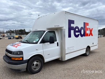 2022 Chevrolet G3500 4x2 Van Truck