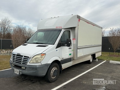 2009 Freightliner 3500 Sprinter Van Truck