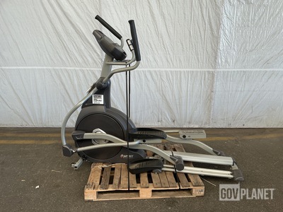 Spirit Fitness XE890 Elliptical