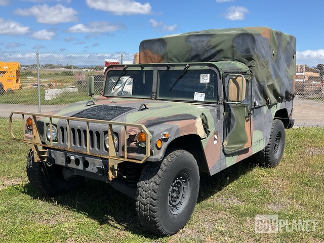 2007 AM General M1097R1 HMMWV 2 Door Soft Top w/Truck Body