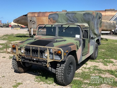 2007 AM General M1097R1 HMMWV 2 Door Soft Top w/Truck Body