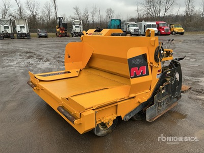 2019 Mauldin 650 Wheel を見 Paver