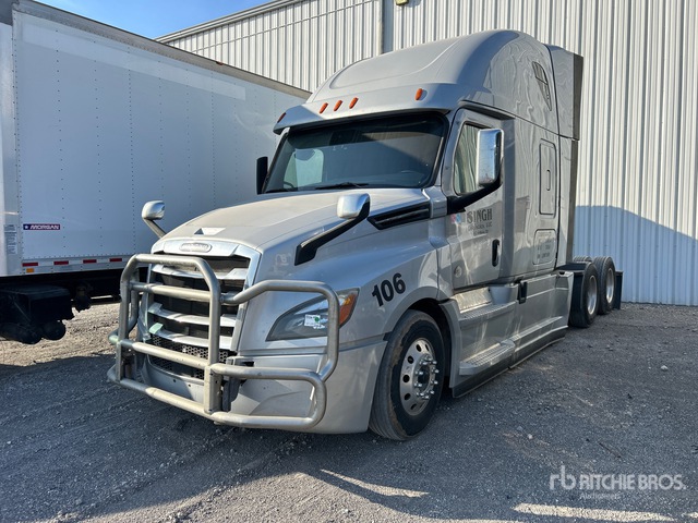 3AKJHHDR5LSMF1599 Freightliner Cascadia 126 Photo 1
