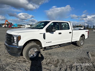 2019 Ford F-250 XL 4x4 Crew Cab Pickup