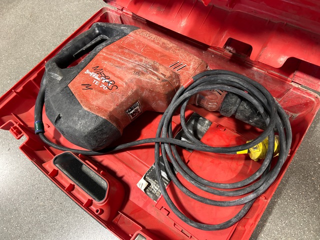 2018 Hilti TE70-AVR Rotary Hammer