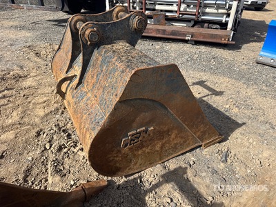 60 in Cleanup Benna per escavatore - Fits John Deere 135G