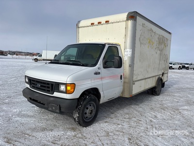 2003 Ford E-450 4x2 バントラック