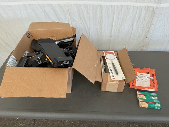 (2) Mechanical Pencils, (10) Inspection Mirrors & (11) Pilot's Clipboards