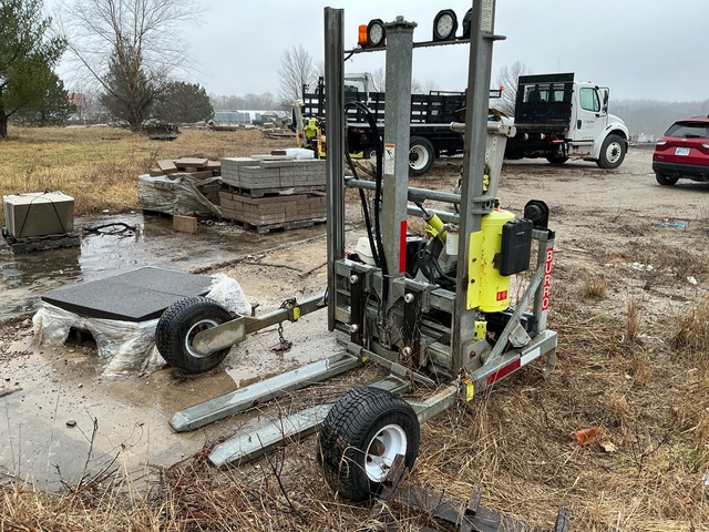 2016 Donkey & Burro B13-3K 3000 lb Truck Mounted Forklift