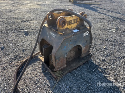 28 in プレートコンパクターアタッチメント