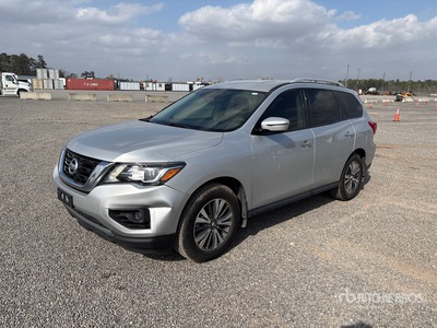 2017 Nissan Pathfinder 2WD SUV