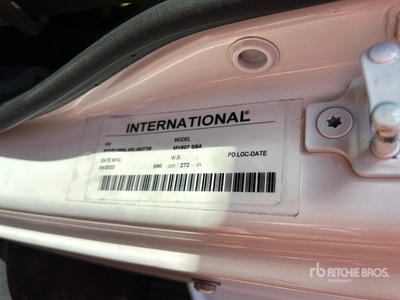 2024 International MV607 2000 gal 4x2 Camion cisterna de agua