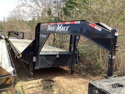 2025 Trail Maxx MAX27-40 40 ft T/A Gooseneck Remolque Portamaquinaria