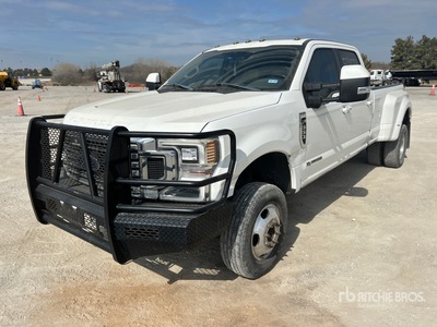 2020 Ford F-350 Lariat 4x4 Crew Cab Pickup